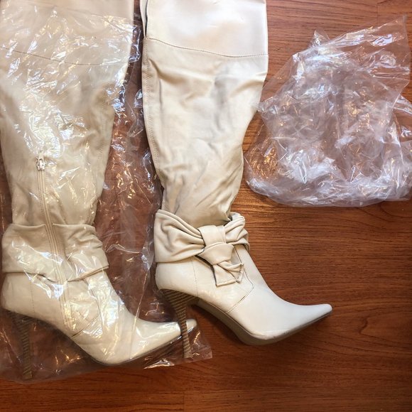 boston design studio Shoes - FINAL DISCOUNT - Winter white over the knee boots size 9